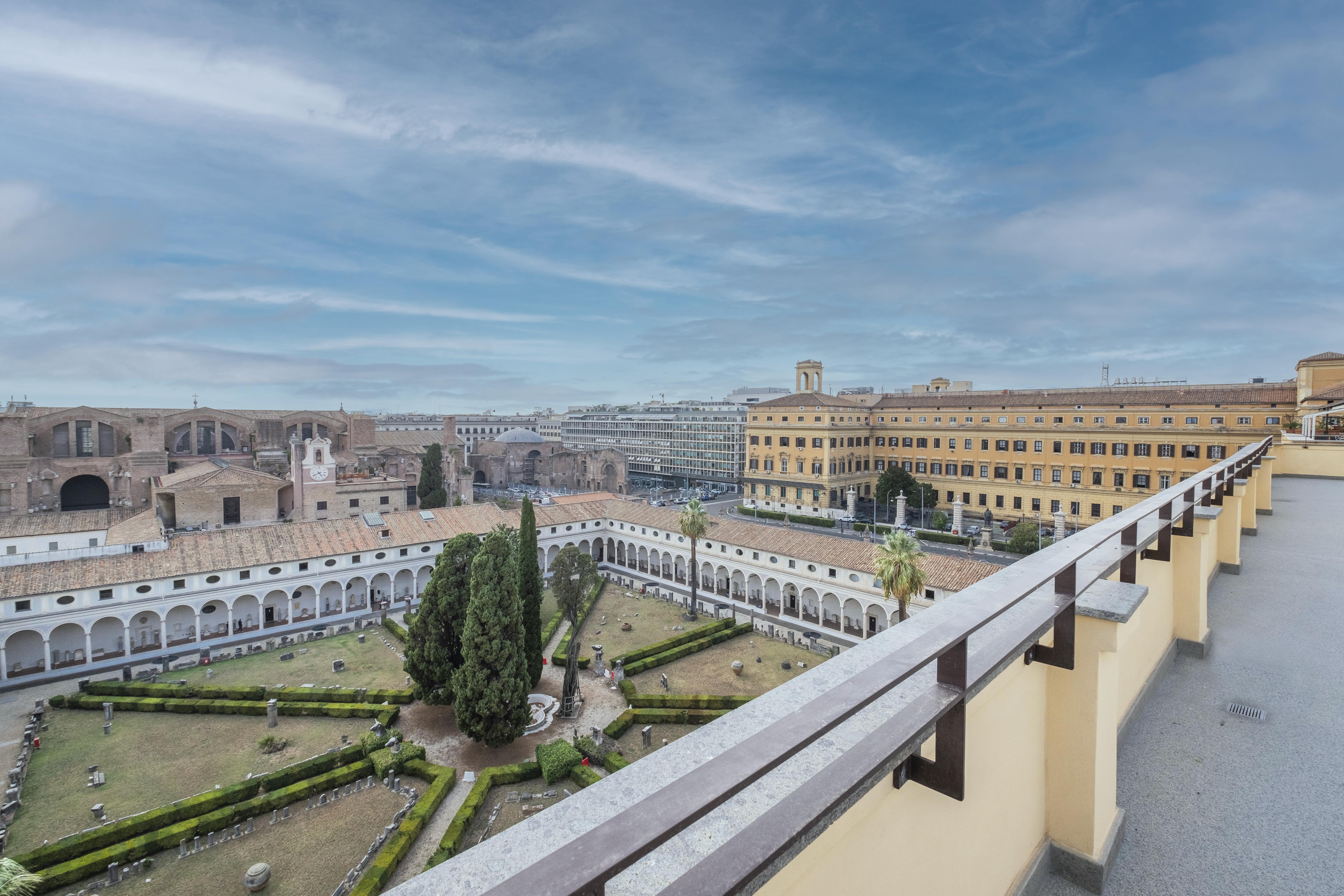 Camplus Hotel Roma Centro Exterior photo